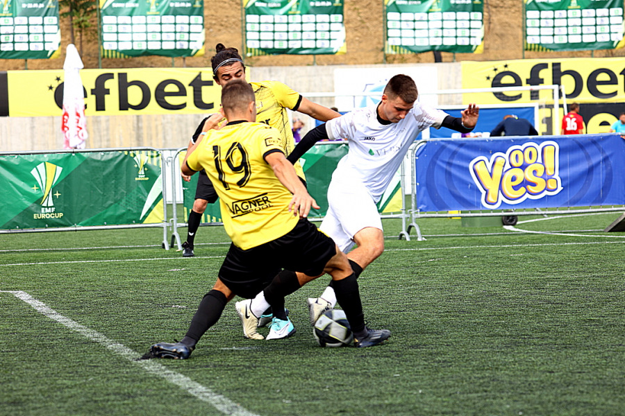 Borussia Dortšpunt Praha - Apple Dzhulyunitsa